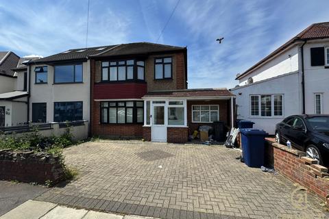 5 bedroom semi-detached house to rent, Dorset Avenue, SOUTHALL UB2
