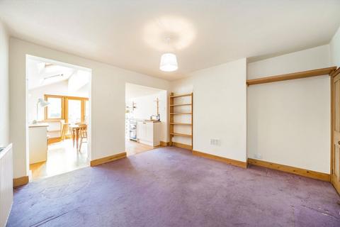 22 Railway Road, Teddington, TW11 8SB