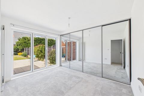 16 Basil Green, Orton Longueville, Peterborough, PE2 7AW