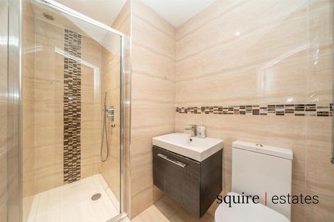 37 Adeyfield Road, Hemel Hempstead, HP2 5DP