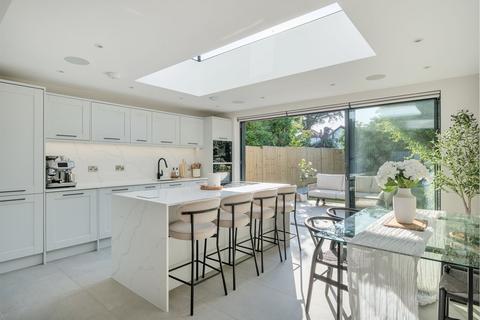 3 bedroom semi-detached house for sale, Riverholme Drive, Epsom KT19
