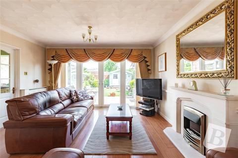10 Chevington Way, Hornchurch, RM12 6RN