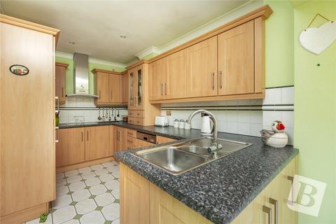 10 Chevington Way, Hornchurch, RM12 6RN