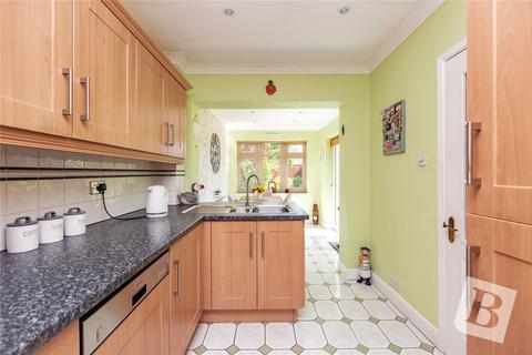 10 Chevington Way, Hornchurch, RM12 6RN