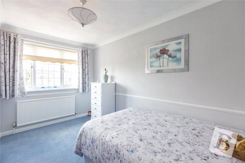 10 Chevington Way, Hornchurch, RM12 6RN