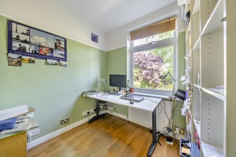 2 The Glen, Southall, UB2 5RS