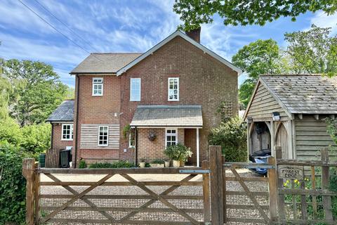 4 bedroom country house for sale, Shobley, BH24