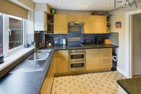 18 Raleigh Crescent, Stevenage, SG2 0EQ