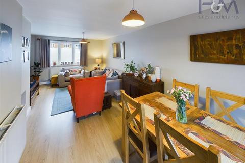 18 Raleigh Crescent, Stevenage, SG2 0EQ