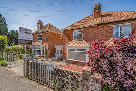 102 Ash Tree Road, Bitterne Park, Southampton, SO18 1LZ