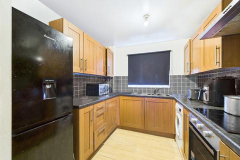 2 bedroom flat for sale, Caspian Way, Purfleet, Essex, RM19