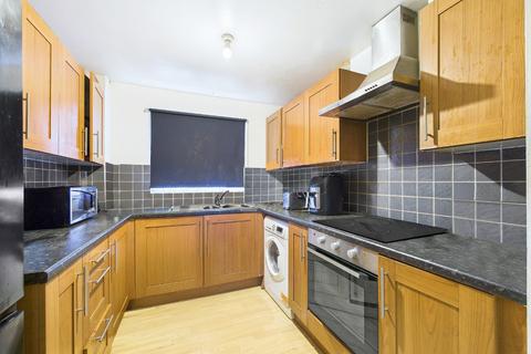 2 bedroom flat for sale, Caspian Way, Purfleet, Essex, RM19