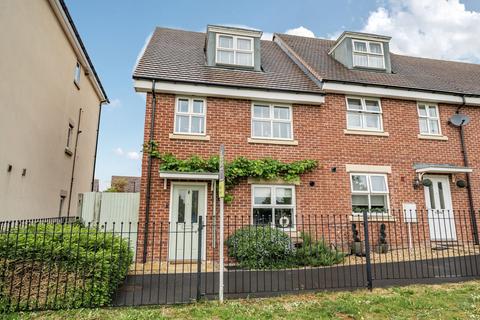 27 Arena Close, Andover, SP11 6YD