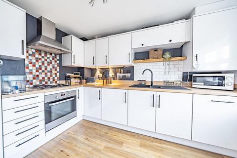 27 Arena Close, Andover, SP11 6YD