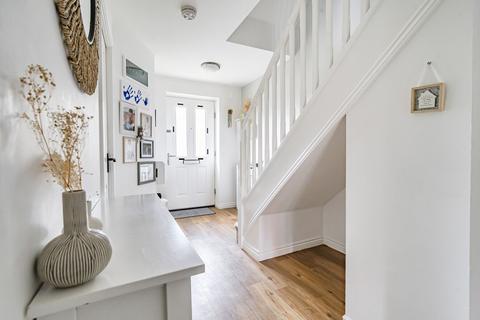 27 Arena Close, Andover, SP11 6YD