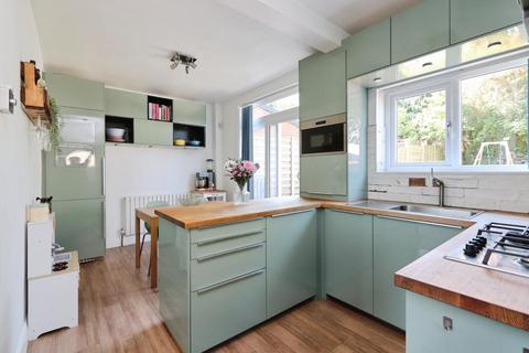 61 Goodison Crescent, Sheffield, S6 5HU