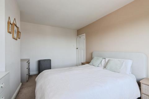 61 Goodison Crescent, Sheffield, S6 5HU