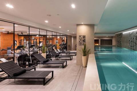 Studio for sale, Keybridge House, Vauxhall, SW8 1DF