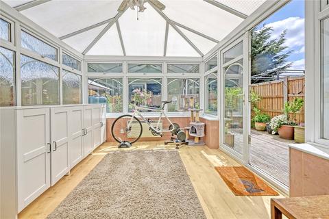 3 bedroom house for sale, Queens Road, Basildon, Essex, SS15