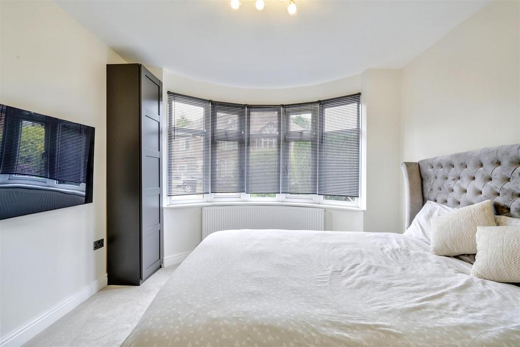 Bedroom 2 2.jpeg
