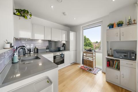 2 bedroom apartment for sale, Holman Drive, Hanwell Borders, UB2