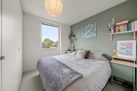 2 bedroom apartment for sale, Holman Drive, Hanwell Borders, UB2
