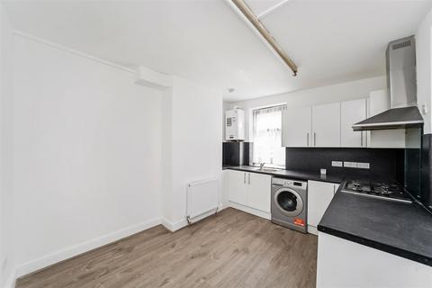 44 Raynham Terrace, London, N18 2JN