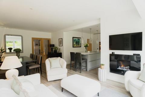 6 Cherry Orchard, Ashtead, KT21 1HS