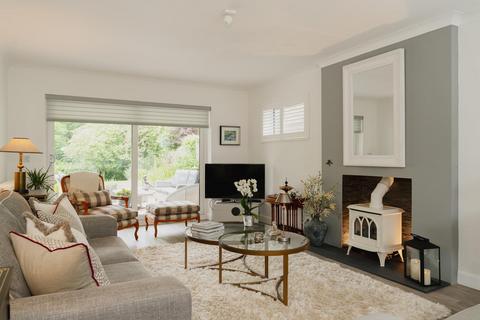 6 Cherry Orchard, Ashtead, KT21 1HS