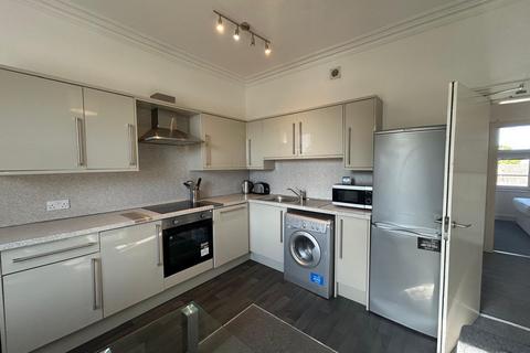 3 bedroom flat for sale, 7 (2F2) Ellen Street, Dundee, DD1