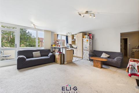 2 bedroom flat for sale, Parson Street, Hendon Hall Court, NW4