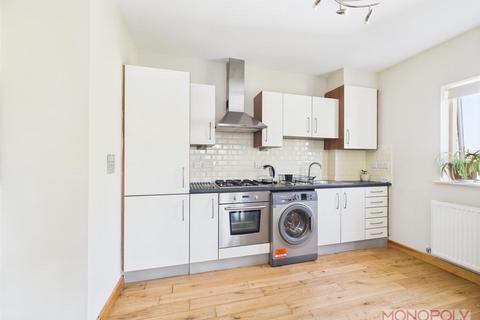 8 Bentley Place, Wrexham, LL13 8DQ