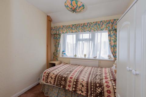 8 Windrush Avenue, Langley, Slough, SL3 8ER