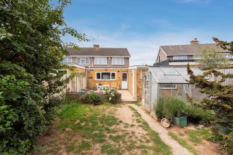 8 Windrush Avenue, Langley, Slough, SL3 8ER