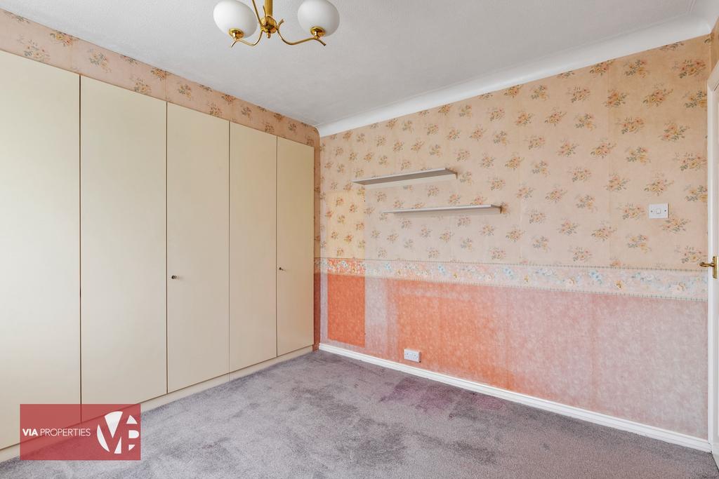 20 Baas Lane Broxbourne via properties estate...