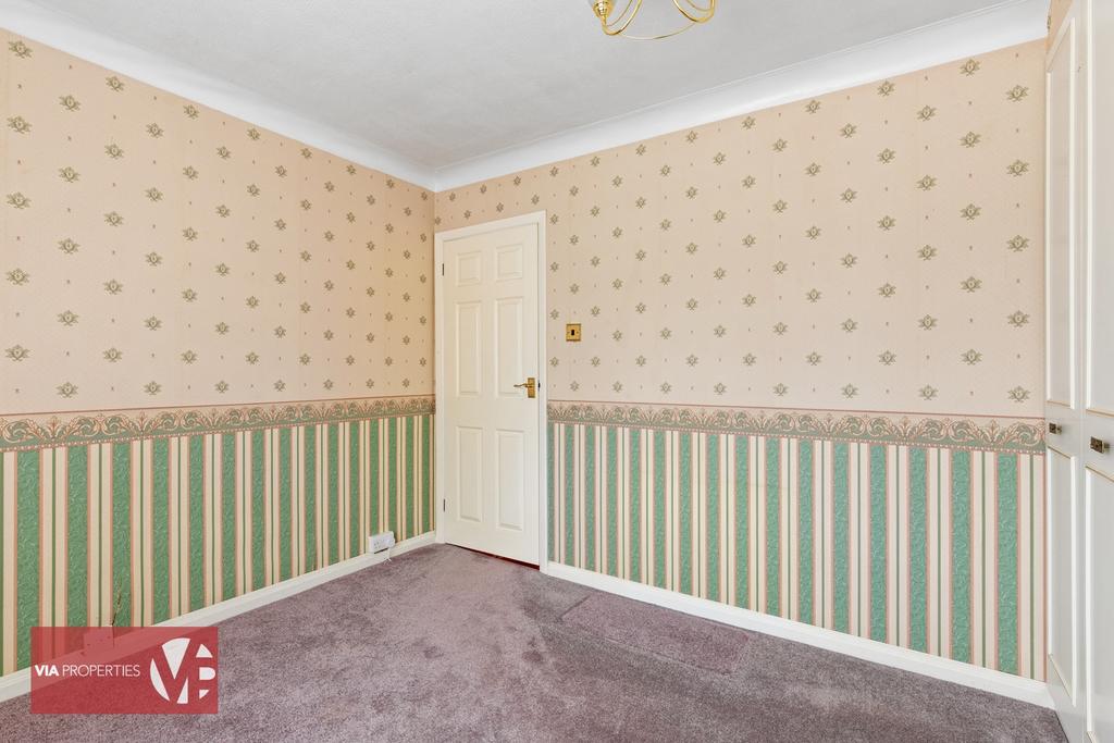 20 Baas Lane Broxbourne via properties estate...