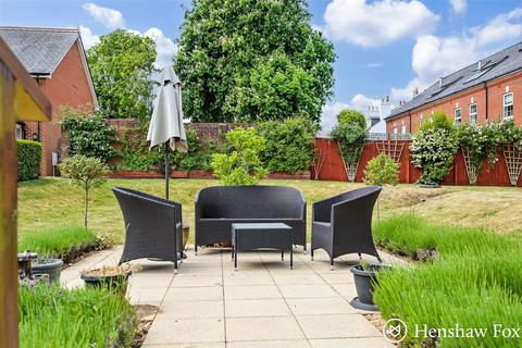 1 bedroom retirement property for sale, Bridge Road, Romsey Town Centre, Hampshire