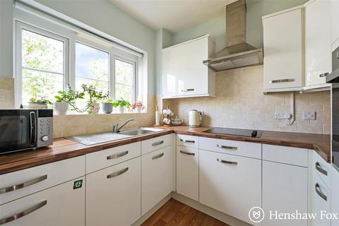 1 bedroom retirement property for sale, Bridge Road, Romsey Town Centre, Hampshire