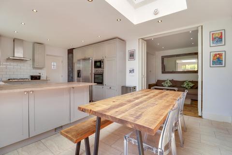 79 Hare Lane, Claygate, Esher, KT10 0QX