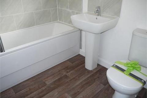 2 bedroom flat to rent, Angell Drive, Market Harborough