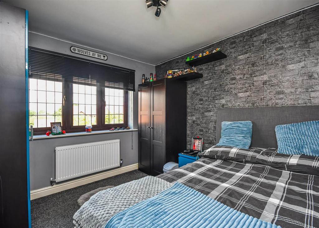 19 Penleigh Gardens-Bedroom 3.jpg