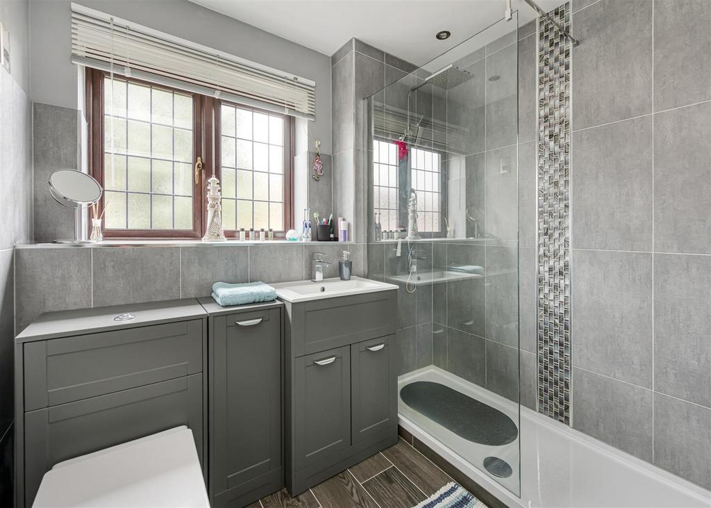 19 Penleigh Gardens-shower room.jpg