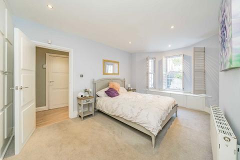 2 bedroom flat for sale, Mill Lane, London NW6