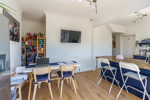 4 bedroom semi-detached house for sale, West Road, Newcastle Upon Tyne, NE15