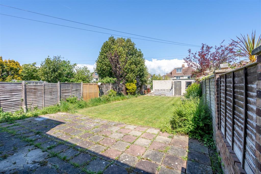 Rear Garden (2).jpg