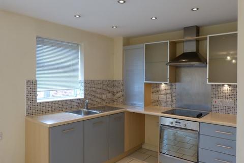 2 bedroom ground floor flat to rent, Dunmore Road, Little Bowden