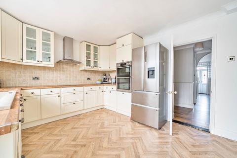 4 bedroom semi-detached house for sale, Maidstone Road, Gillingham ME8