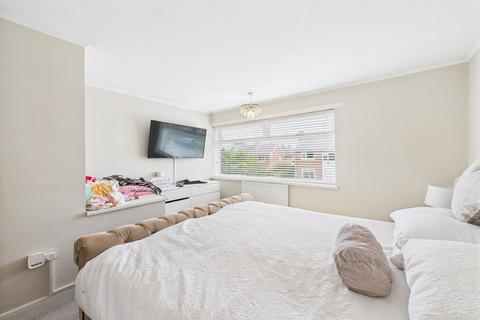 27 Hoylake Road, Middlesbrough, TS4 3JL