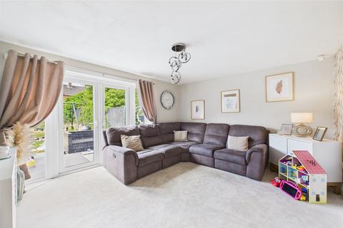 27 Hoylake Road, Middlesbrough, TS4 3JL