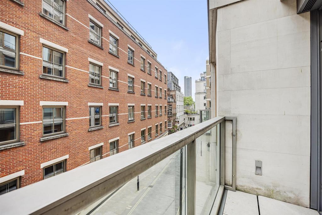 39 Wren House,190 Strand,WC2 R-22.jpg